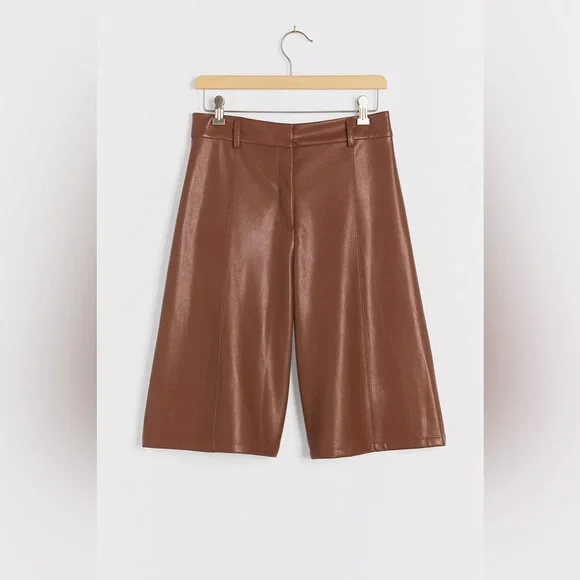 High-Waist Faux Leather Bermuda Shorts in Brown - Picture 4 of 11